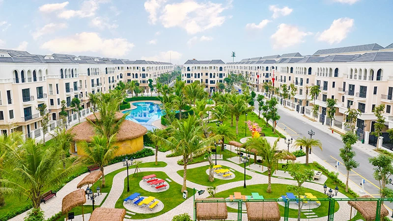 Công viên nội khu Cọ Xanh