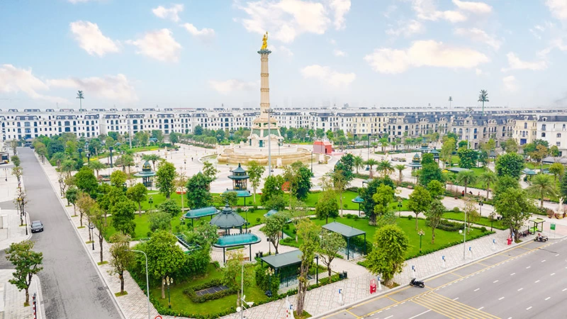 Công viên nội khu Kinh Đô Ánh Sáng